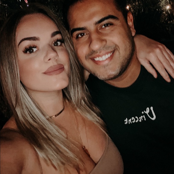 • MEET ME • - Picture 7 of 11